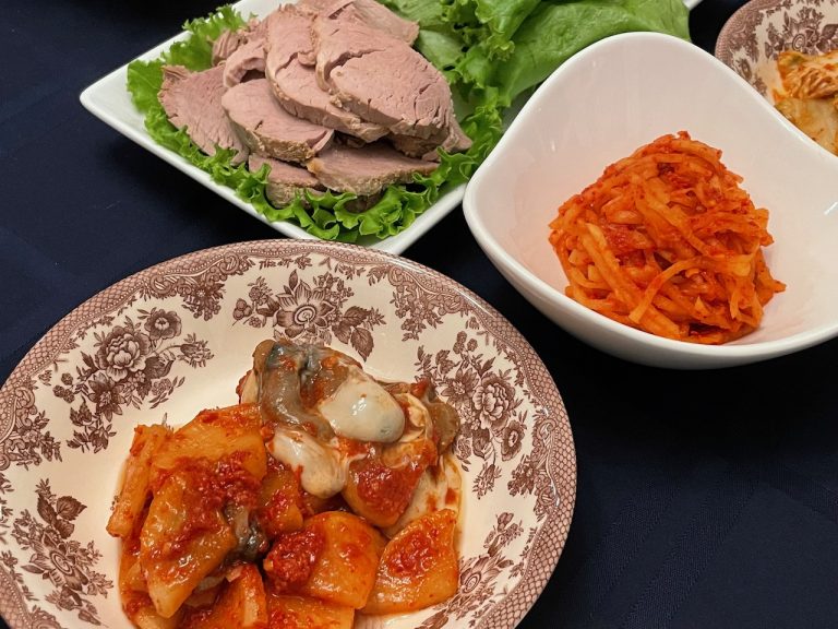 김장 김치와 돼지고기 수육