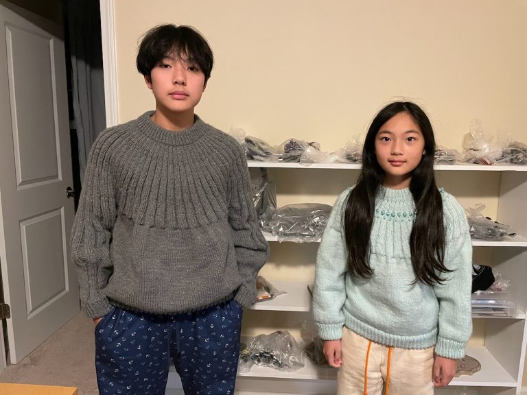 코난군의 스웨터도 완성