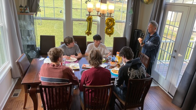 코난군의 18살 생일 파티 2부, 그리고 생일 당일의 외식